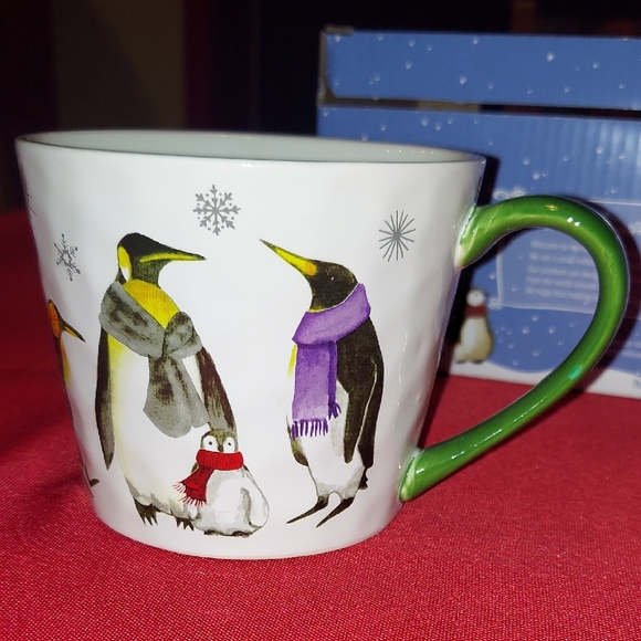 Penguin Design Mugs Set - Green and White - Picture 9 of 9